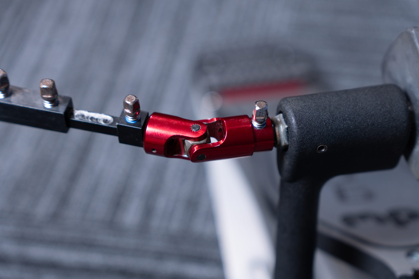 DW-9002XF ボルト部分