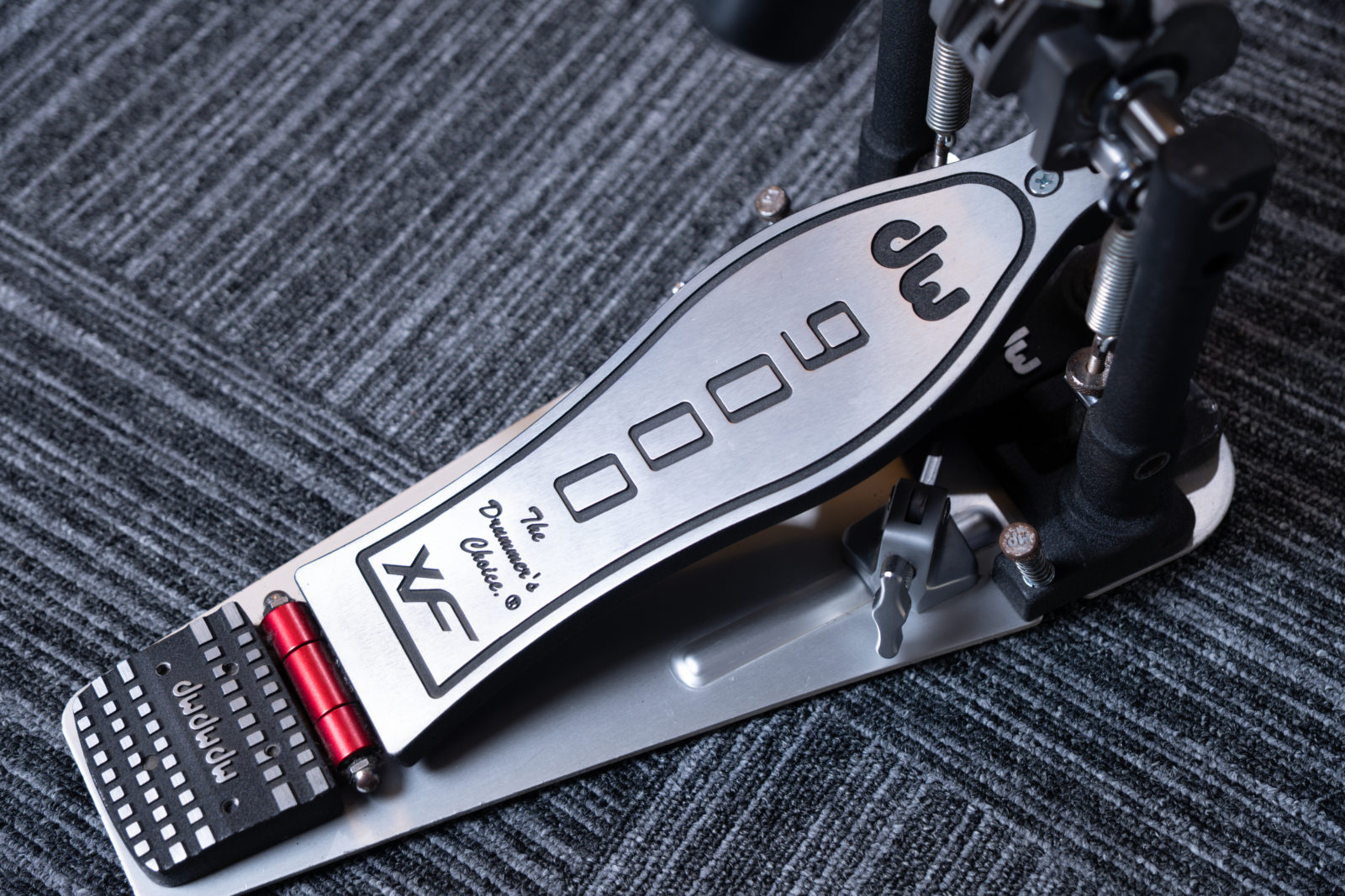 DW-9002XF レビュー】テクニカルドラマーにオススメのツインペダル