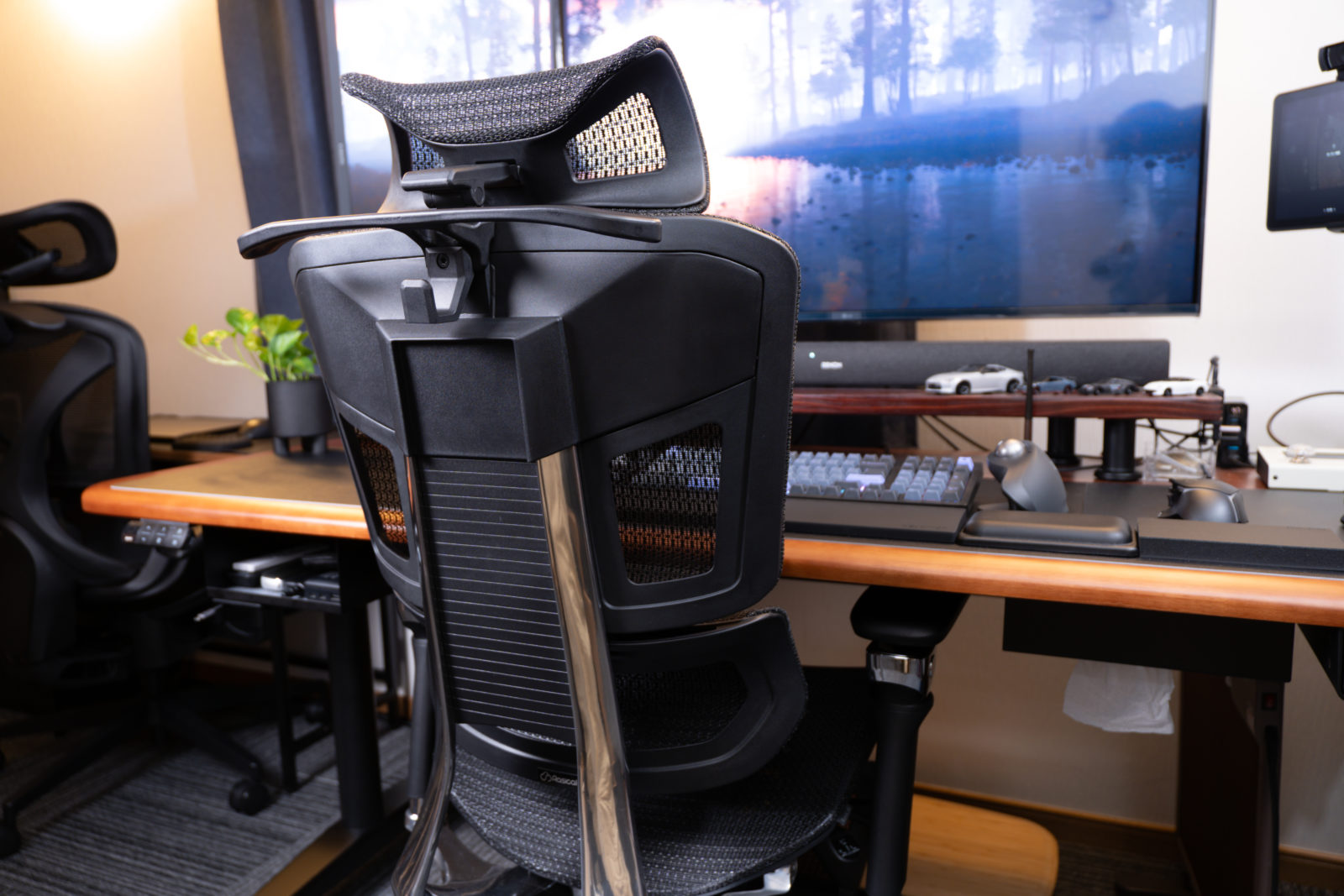 これまでにないほどのRasical Chair Eliteとは？圧倒的機能性を備えた究極のオフィスチェア