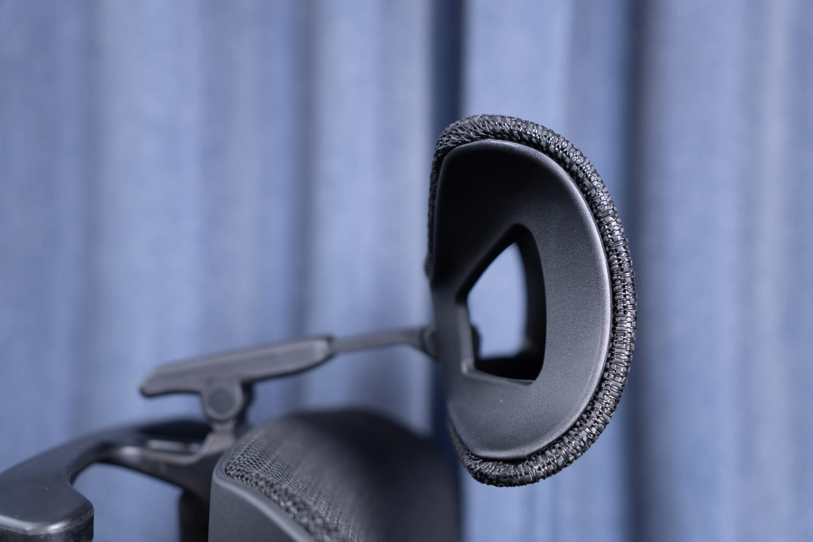 Rasical Chair Elite 4Dヘッドレスト 前後 前方