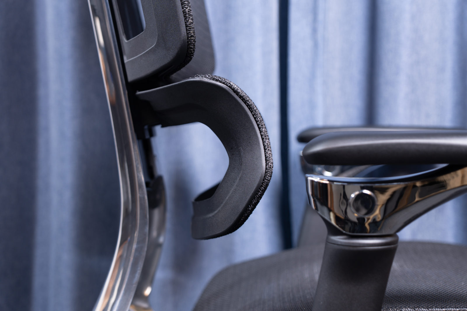 Rasical Chair Elite 特殊ランバーサポート 前後調節