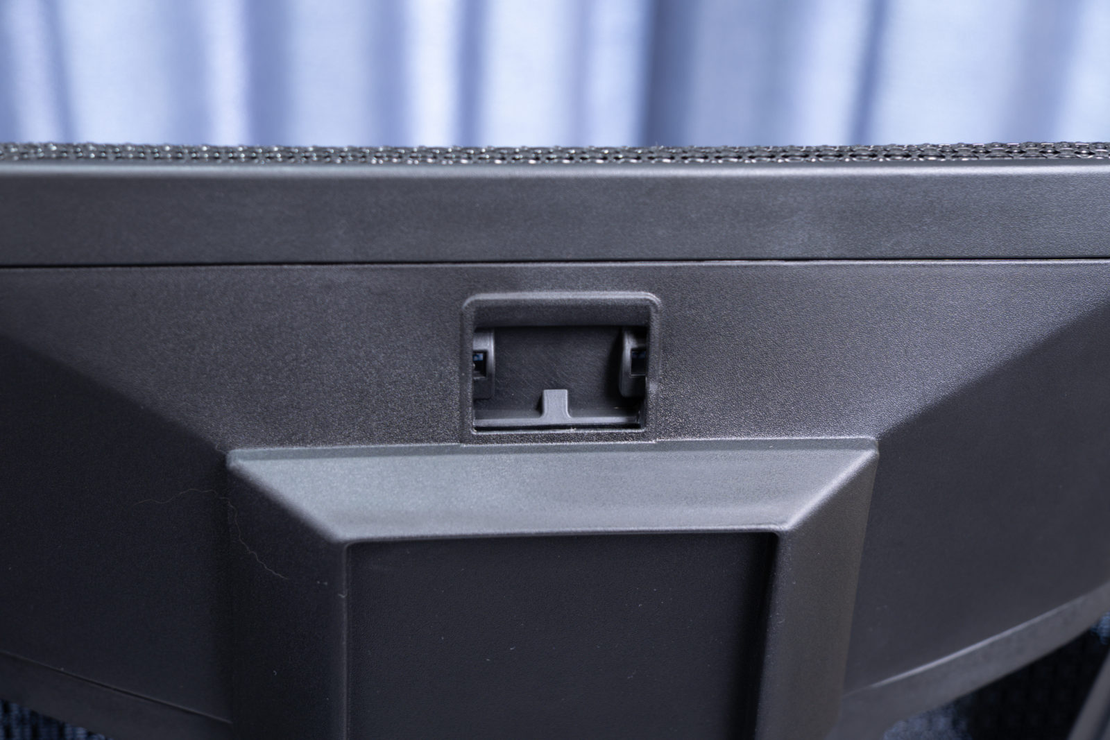 Rasical Chair Elite ヘッドレスト接続部