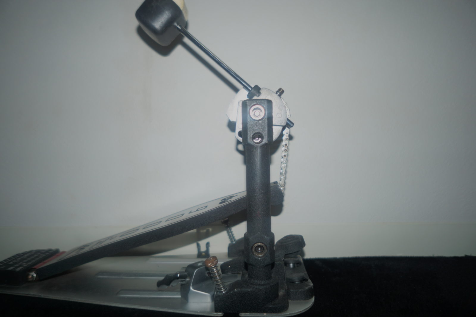 DW-9002XF レビュー】テクニカルドラマーにオススメのツインペダル