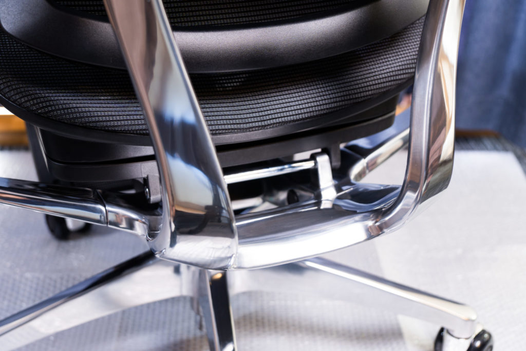 COFO Chair Premium 2 座面背面の接続