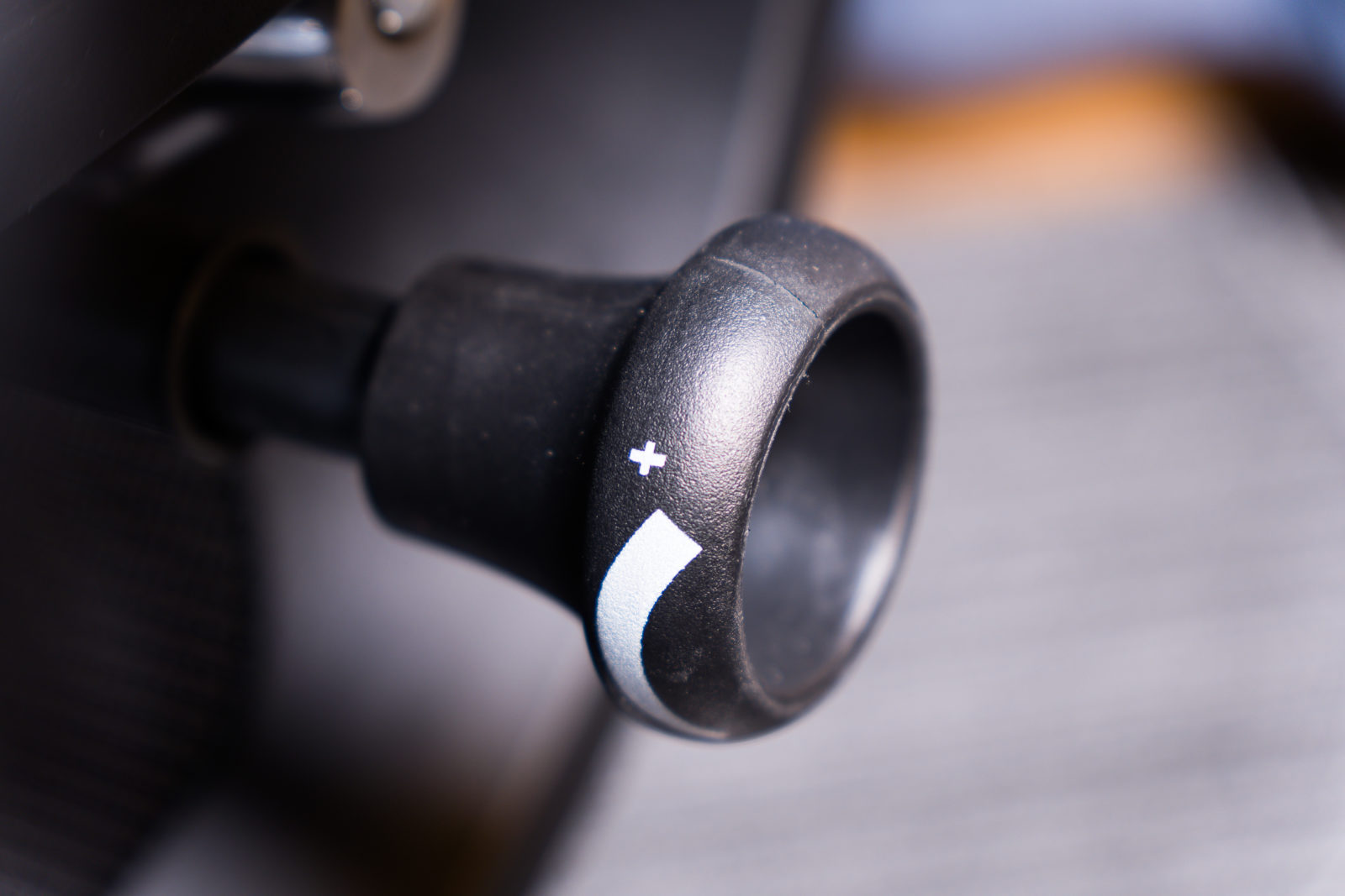 COFO Chair Premium 2 リクライニング反発力調節